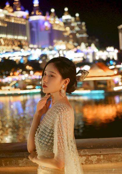 女生越喊疼男生越激烈_欧美成人在线